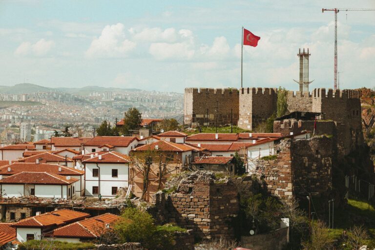 Ankara Kalesi Gezi Rehberi: Ulaşım, Rota ve İpuçları